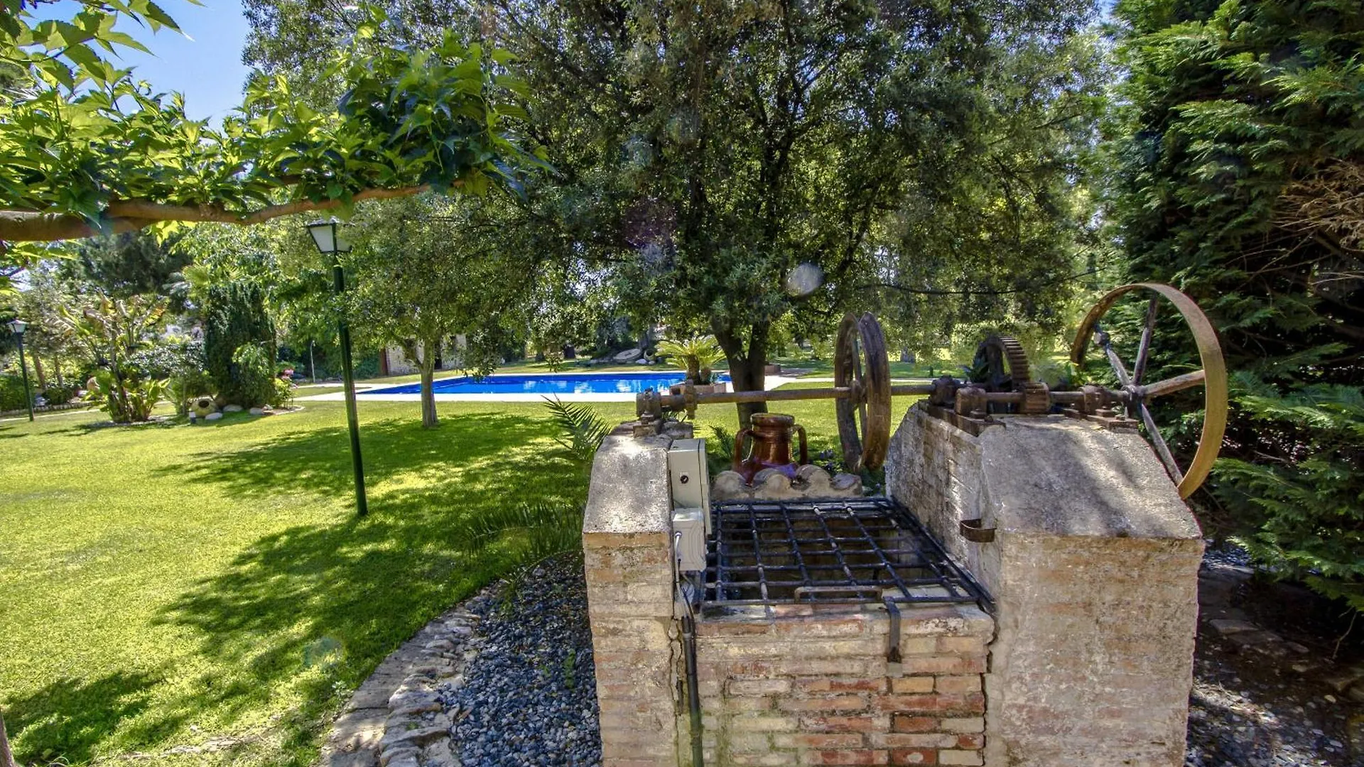 Catalunya Casas Unique Sanctuary With Extra Large Pool! Vila Santa Oliva Villa