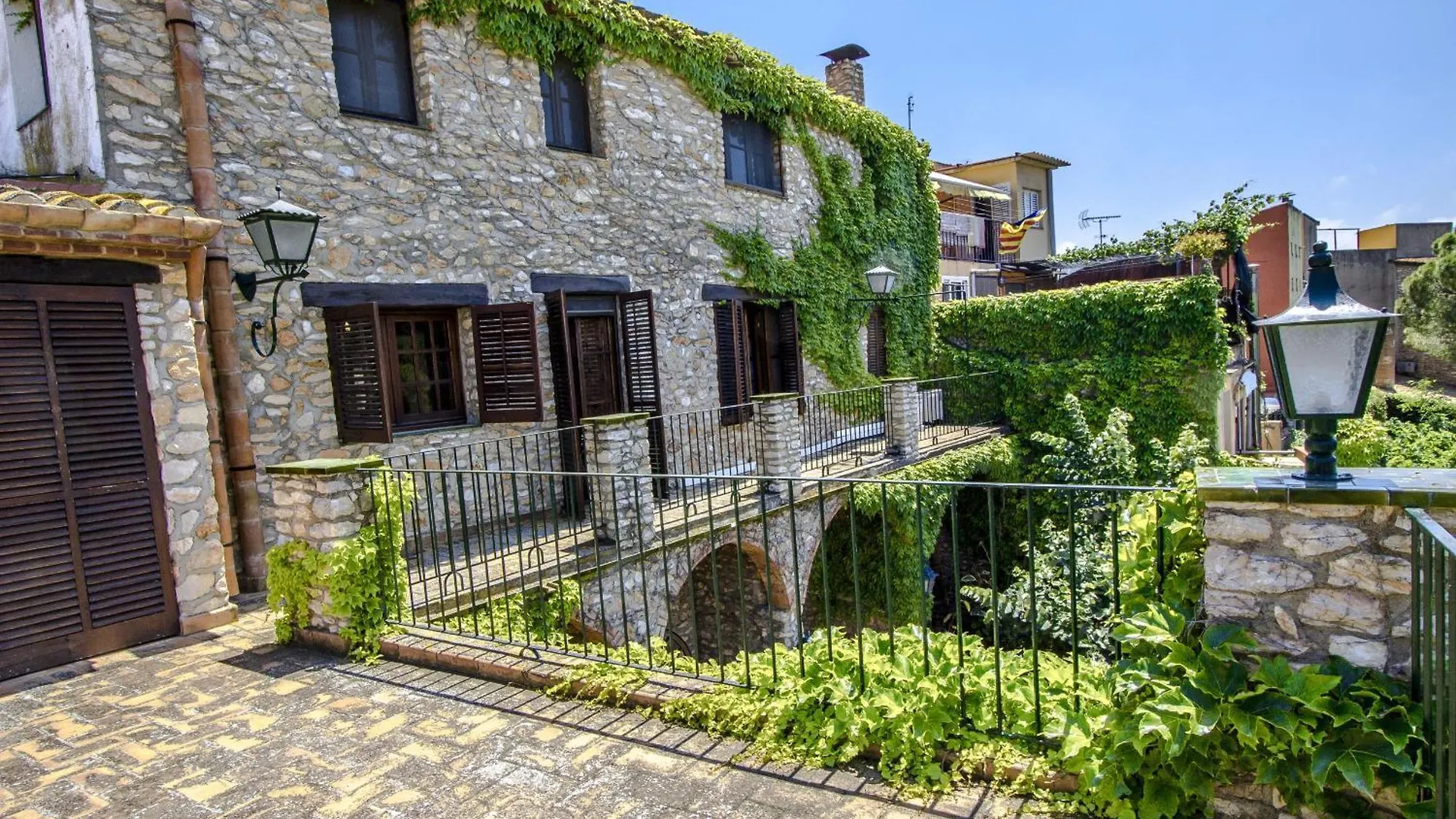 Villa Catalunya Casas Unique Sanctuary With Extra Large Pool! Vila Santa Oliva