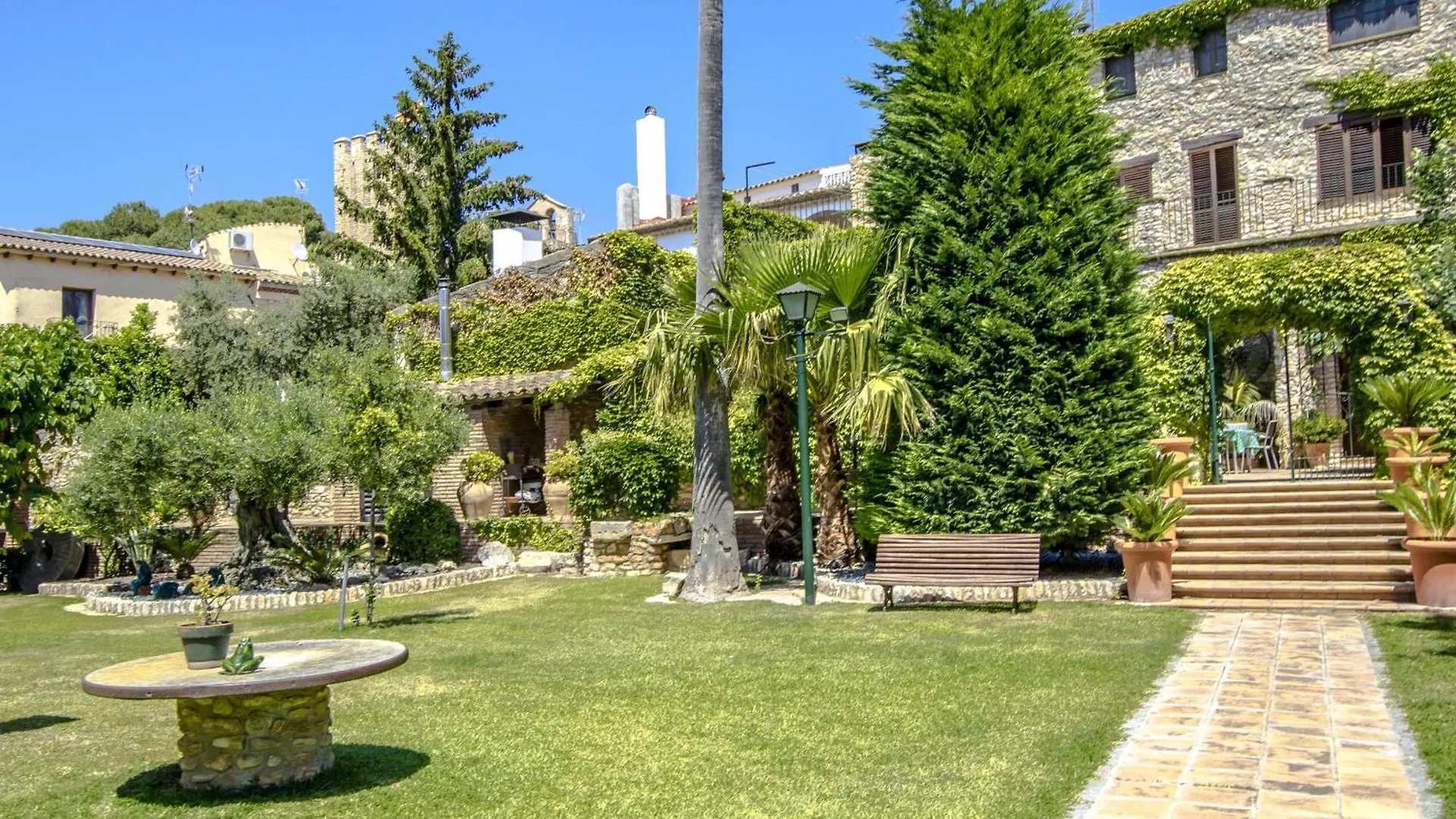 Catalunya Casas Unique Sanctuary With Extra Large Pool! Villa Santa Oliva