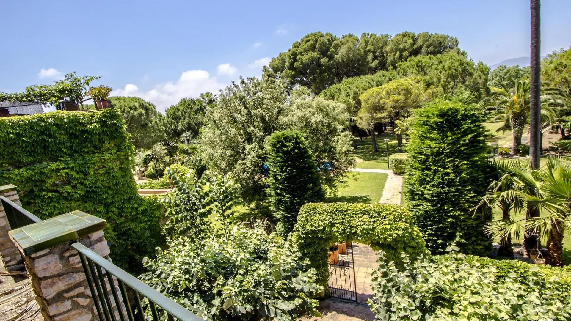 Catalunya Casas Unique Sanctuary With Extra Large Pool! Villa Santa Oliva Spanyolország